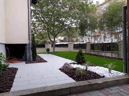 Notre conception du jardin paysagiste s'articule autour de la biodiversité, avec un souci permanent d'intégrer nos actions dans un cadre écologique plus large. Jardin Design Home Facebook