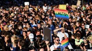Die opposition boykottierte die abstimmung. Ungarn Viktor Orbans Neuer Hauptfeind Heisst Lgbtq Europa Dw 15 06 2021
