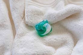 Though it's made entirely of plants, it's formulated to tackle even the toughest stains, without using anything unhealthy for you or the environment. What S Best Liquid Powder Or Pods For Laundry Detergent