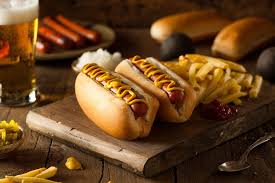 Recette De Hot Dog Made In New York Avec Sauce Cheddar Hot Dog Recettes Recettes Americaines Recettes Pour Chien