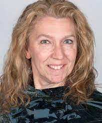 Debra Whitford's Instagram, Twitter & Facebook