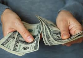 Cotacao Do Dolar Dicas Para Economizar E Encontrar O Melhor Valor Dicas Para Economizar Dicas De Viagem Viagens