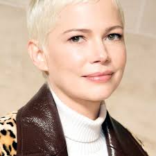 We showcase the latest women's hairstyles & haircut photos in the in this video gallery, i share my favorite collection of short hairstyles for round faces women ideas. 10 Short Haircuts For Round Faces