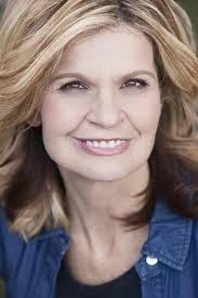 Linda Cookson's Instagram, Twitter & Facebook