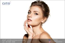 A really good, pure mineral makeup brand will be free of mineral oil, talc, preservatives, parabens, chemical dyes, and fragrance as well. Glo Skin Beauty Five Reasons To Switch To Mineral Makeup