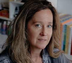 Iris Hendrickson's Instagram, Twitter & Facebook