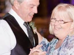 Karen Hurless's Instagram, Twitter & Facebook