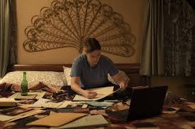A detective in a small pennsylvania town investigates a local murder while trying to keep her life from falling apart. Mare Of Easttown Shocking Secrets Emerge As Murder Investigation Begins Recap