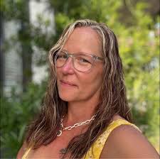 Hello! Considering a summer trip with a 10yr old and 3yr old. Looking at  possibly Tennessee, Michigan, or St. Louis. Any recommendations? Thank you! 