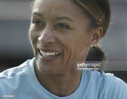 21 foto e immagini ad alta risoluzione di Alisa Harvey