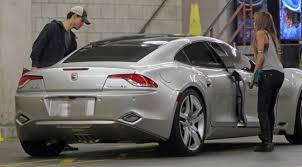 Twilight S Taylor Lautner Buys Fisker Karma Hybrid Sports Car Taylor Lautner Car