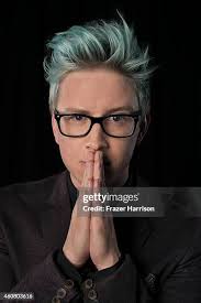 14 Photos & High Res Pictures