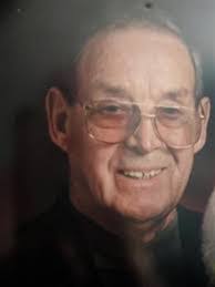 Maurice Whitney's Instagram, Twitter & Facebook