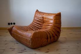 18 pretty vintage sofa and settee designs | home design lover. Vintage Pine And Leather Togo Lounge Chair By Michel Ducaroy For Ligne Roset For Sale At Pamono In 2021 Ligne Roset Chair And Ottoman Set Retro Sofa