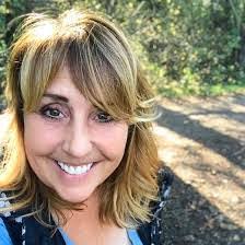 Trisha Lipscomb's Instagram, Twitter & Facebook