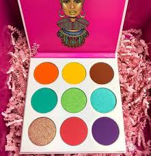 Thanks To The New Eyeshadow Palette From Juvia S Place We Can Rock Eccentric Eye Makeup Looks Hellogiggles New Eyeshadow Palettes Eyeshadow Rave Makeup