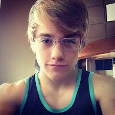 帅哥# James Olive Hobbs，18岁的健身爱好者，向你学习| wjwiqw10000