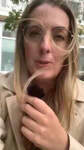 Tuen Sie endlich etwas für die Menschen in ihrem Veedeln,ihrer Stadt,ihrem  Bundesland .Bundespolitik ist nicht ihre Kragenweite.Sie dürfen am Wahltag  keine Wahlwerbung mehr machen.Das ist Wahlbeeinflussung .Sie verhalten sich  gesetzlos.Das kann strafbewert