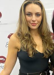 Danielle Rose Russell