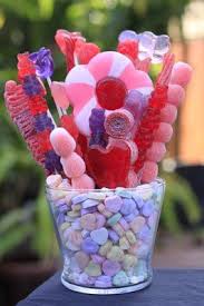 Valentines Candy Bouquet Make Your Own Using Twinkle Pops And Bamboo Skewers Centros De Mesa Con Dulces Tartas De Chuches Dulces Para Fiestas