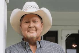 Ella Langley Debuts New Song With Ernest, “Loving Life Again,” At The Ryman  Auditorium