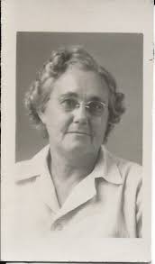 Beloved kindergarten teacher in West Liberty retires