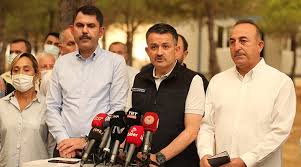 Pakdemirli recently prompted outrage nationwide due to his ministry's lack of response to the forest fires that engulfed the country's southwest. Bakan Pakdemirli Envanterimizde Yangin Sondurme Ucagimiz Yok Global Bursa