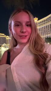 don’t wanna see u with anyone but me #vivalasvegas