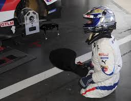 Zanardi was transported by helicopter to santa maria alle scotte hospital in siena following a crash near the tuscan town of pienza during a national race for paralympic athletes, police told the associated press. Alex Zanardi Takes Center Stage As He Wheels Around Daytona Taiwan News 2019 01 05 07 24 22