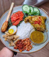 Ayam Betutu In 2021 Bali Food Fusion Food Cuisine Recipes