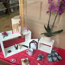 Do you ever wonder which flowers are appropriate for various occasions and events? Shop Ochil Crafts