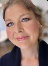 Contributions to the tribute of Amanda Kuras