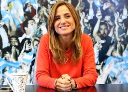 Así, puede vérsela seguido en los medios opositores como oficialistas de distintos formatos, más. Victoria Tolosa Paz La Funcionaria Que Cultiva Un Perfil De Sintesis Entre Alberto Y Cristina Para Ser Candidata A Diputada El Retrato De Hoy