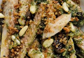 2 scatolette filetti di sgombro, 1 confezione di fior di filetti cirio, 3 cucchiai di olio extra aggiungete i filetti di sgombro e fate cuocere per 10 minuti. Filetti Di Sgombro Alla Palermitana Casa Di Vita