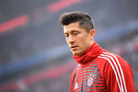 His agent offered lewandowski to. Bayern Avoiding Robert Lewandowski S Agent Zahavi Until Transfer Window Shuts
