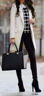 Always Look Stylish At Work No Young Professionals Should Always Look Good As It S A Represen Chic Winter Outfits Professional Work Outfit Work Outfits Women