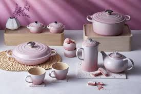 Don T Miss Out On Le Creuset S New Dreamy Shell Pink Collection In 2020 Creuset Le Creuset Pink Le Creuset