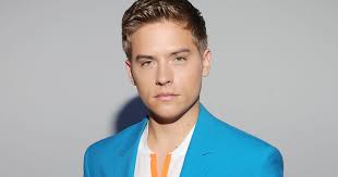 Dylan and his twin brother cole are referred to as the 'sprouse brothers' in the film industry. Dylan Sprouse Er Tragt Seine Mahne Jetzt Platinblond Bunte De