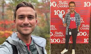 Runner, 27, suddenly collapses and dies in final stretch of Minnesota half  marathon