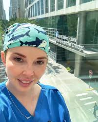 Allison Beckham Davila, MD (@littlewalnutsurgeon) • Instagram photos and  videos