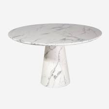 Pour les tables, il propose des plateaux extrêmement esthétiques. Table De Repas Ronde Marbre Blanc Santos Univers Salle A Manger