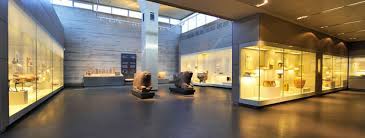 Very interesting museum which should not be missed when visiting jerusalem.the most remarkable exhibit was model recreation of the old city of jerusalem in biblical times. Israel Museum
