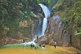 Abbreviated to kkb), is the district capital of hulu selangor district, selangor, malaysia. The Chiling Falls Wesidetrip
