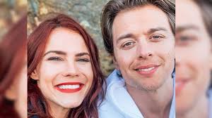 Courtney-Hope-and-Chad-Duell