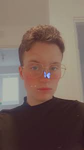 Whos about to play fortnite ?message me or sc nilsxm