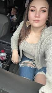 Caitlin Sands's Instagram, Twitter & Facebook