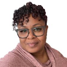 Stephanie Mercer's Instagram, Twitter & Facebook