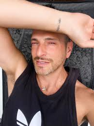 Lazy sun-soaked afternoons and sunny memories