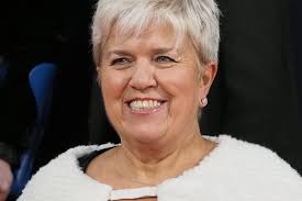 Un 1er mai sous le signe de la rigolade ! Mimie Mathy 70 Cm Son Mari Sa Maladie Des Enfants On Ne Va Pas Faire Une