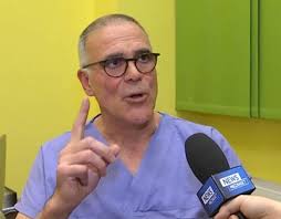 Io non sono né di destra né di sinistra, sono un medico che cerca di dare risposte. Emergenza Covid E Fase Due Parla Il Dr Zangrillo Siamo Stati Colpiti Duramente E Abbiamo Reagito Ma Ora La Ripartenza Vagestita Con Responsabilita Casateonline